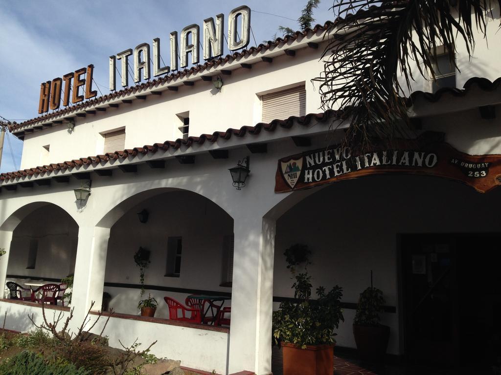 Nuevo Hotel Italiano Вила Карлос Пас Екстериор снимка